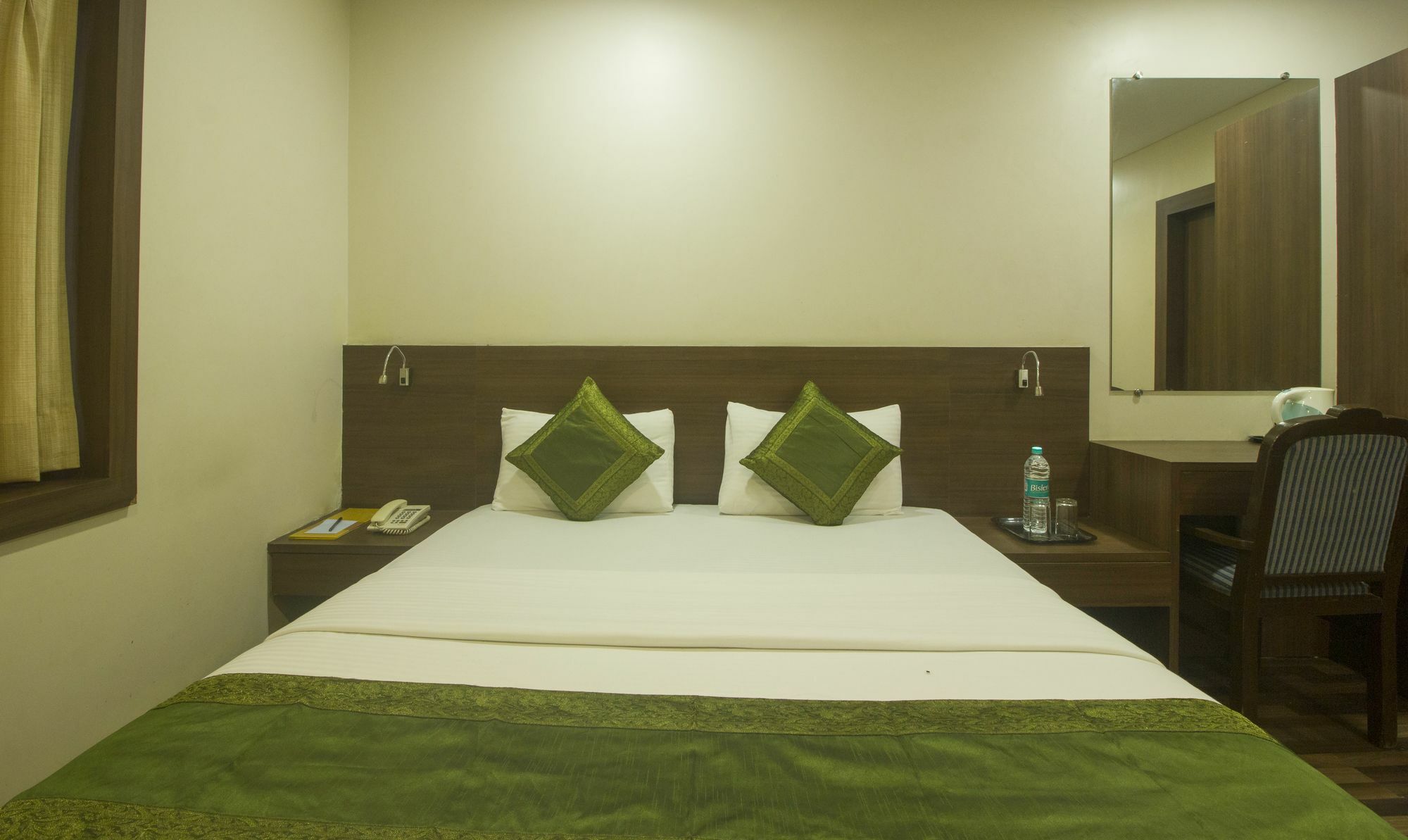 Treebo Trend Rosewood Hotel Mumbai  Buitenkant foto