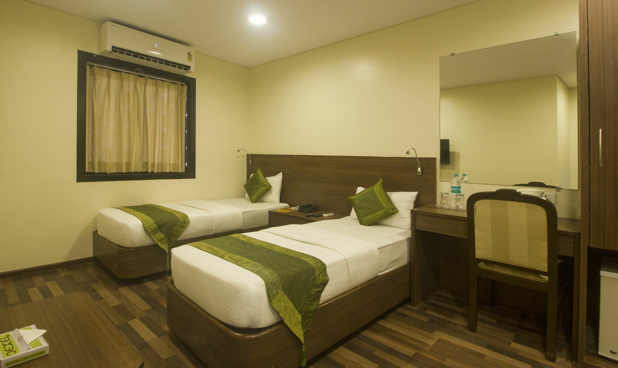 Treebo Trend Rosewood Hotel Mumbai  Buitenkant foto