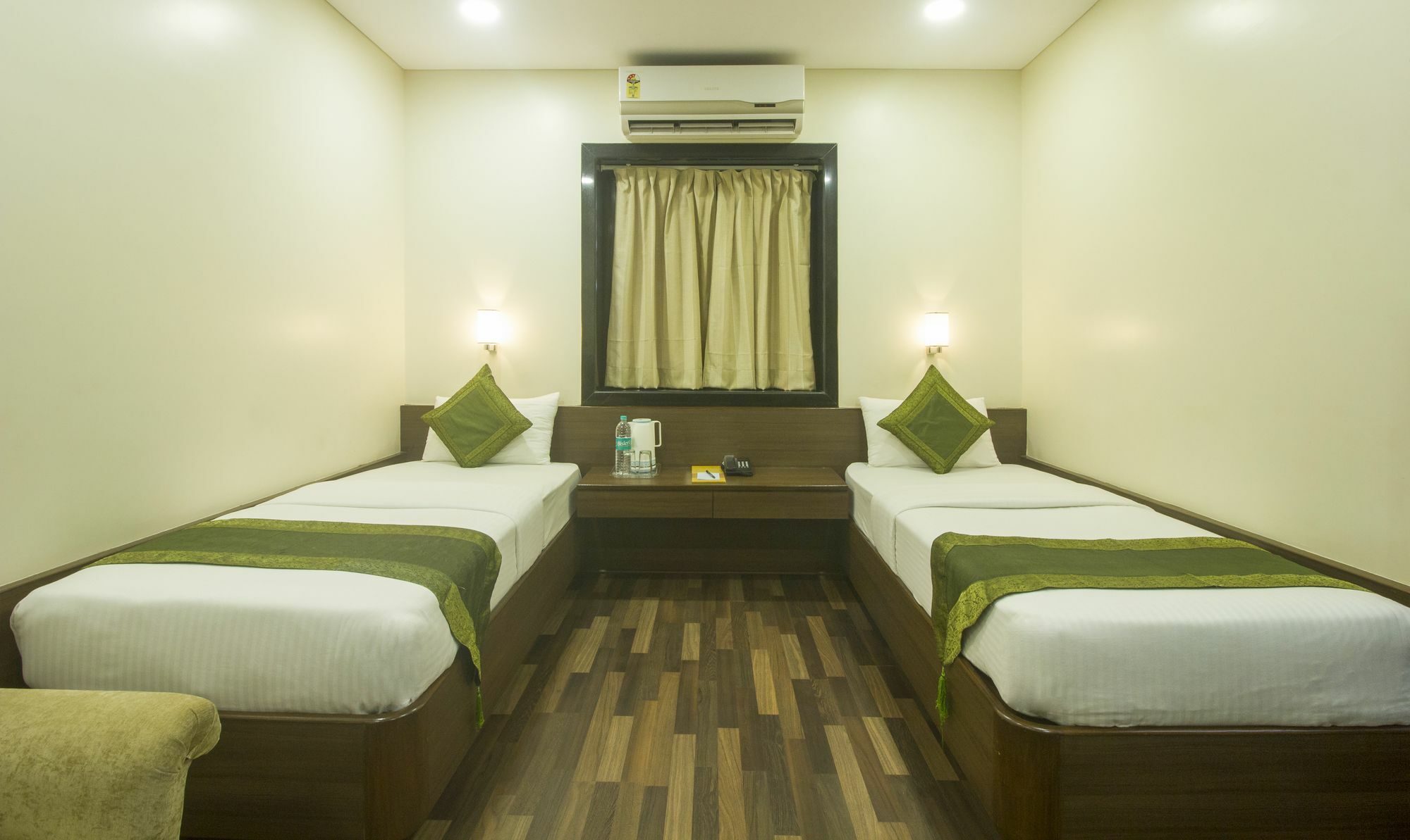Treebo Trend Rosewood Hotel Mumbai  Buitenkant foto